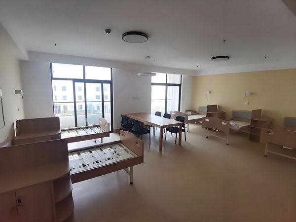 暗示留队？奥莫特晒与沙约克训练照所穿北京男篮球衣很亮眼